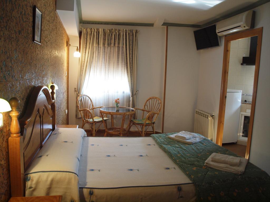 Hostal Yuste Hotel Garganta la Olla Luaran gambar